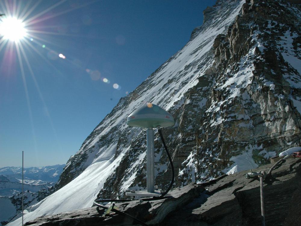HOGR Station Photo